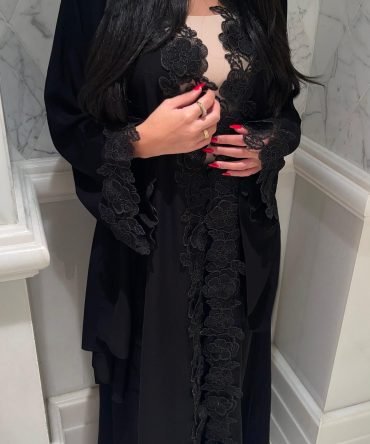 Black 3D Rose Abaya