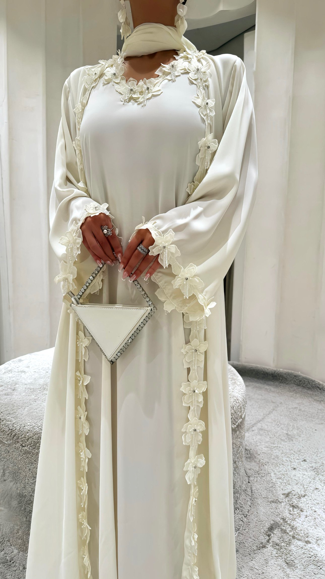 White droplets - Image 8