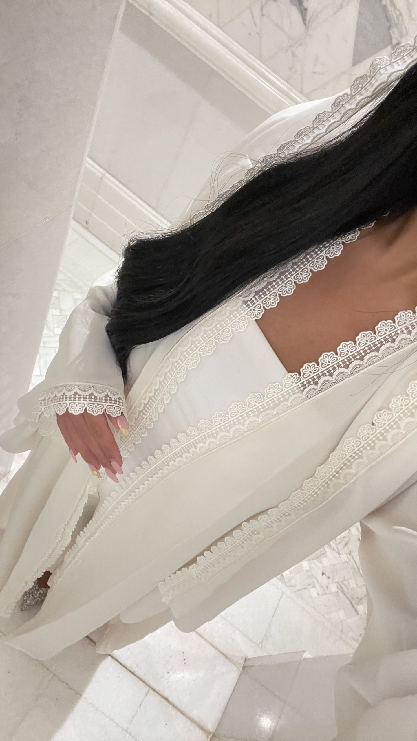 White Noir Abaya - Image 4