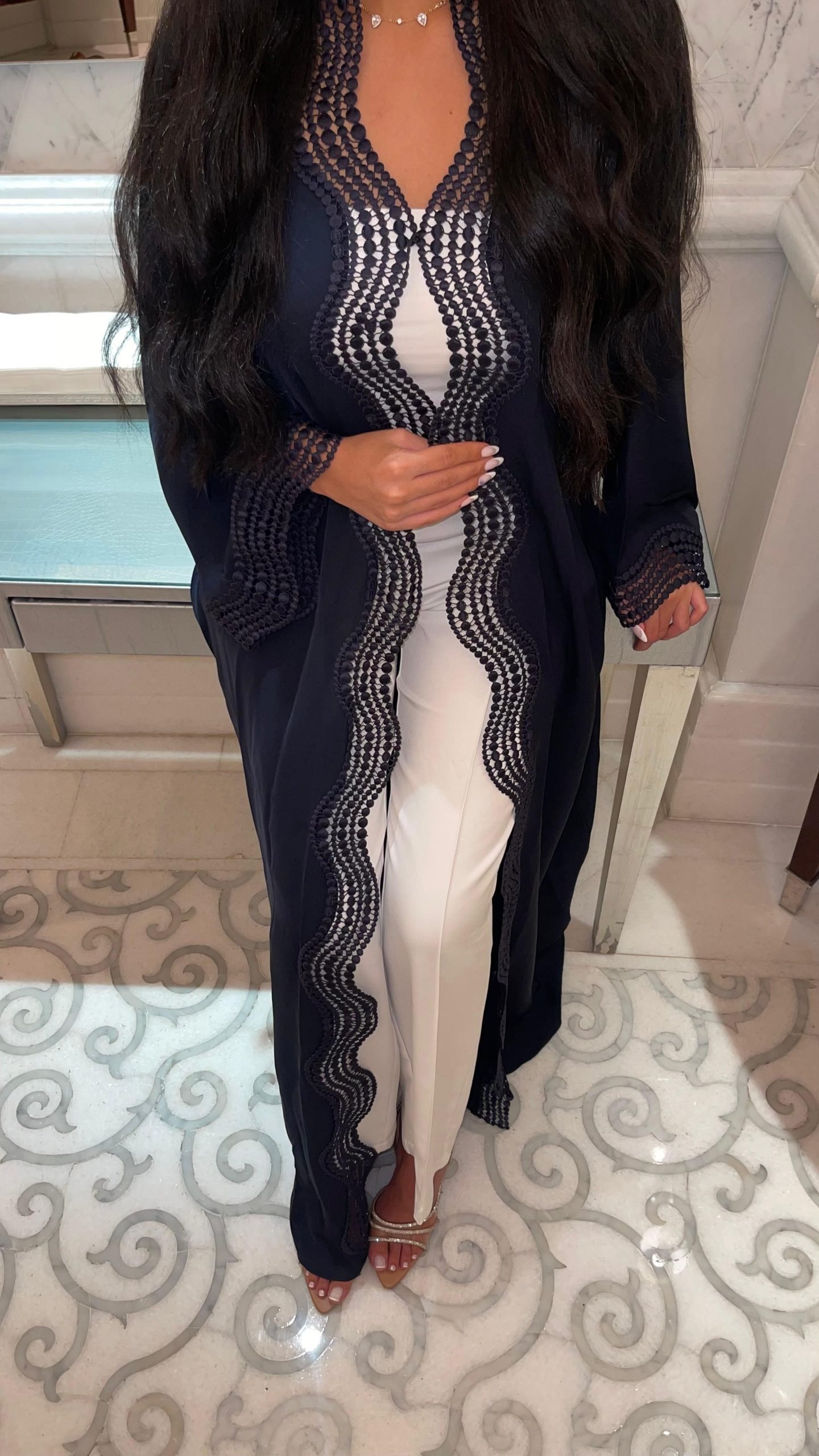 Navy Waves Abaya - Image 2