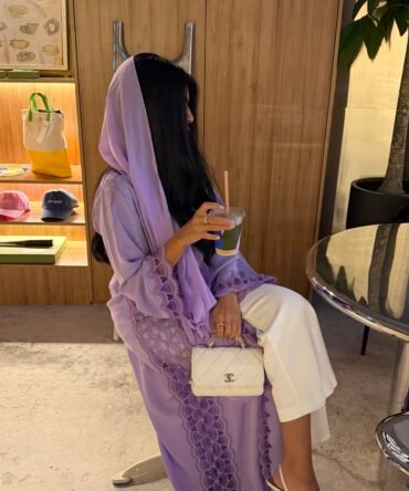 Lilac Cupid Abaya