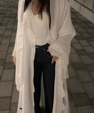 White waves