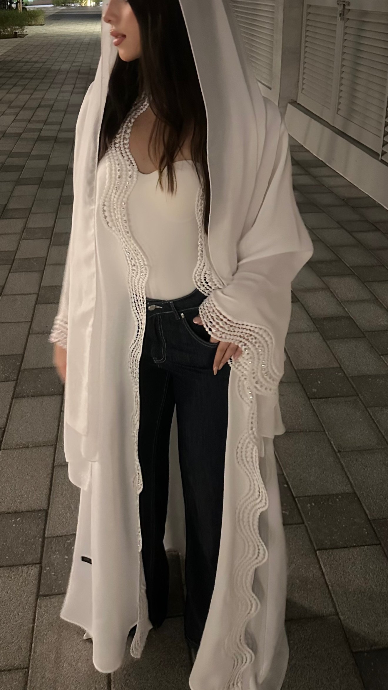 White waves
