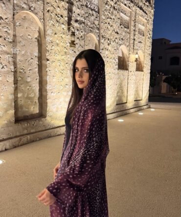 Bambi Aubergine Abaya